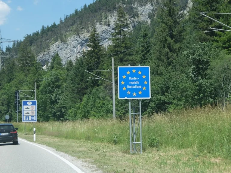EES en Schengen: viajar con acompañantes de fuera de la UE