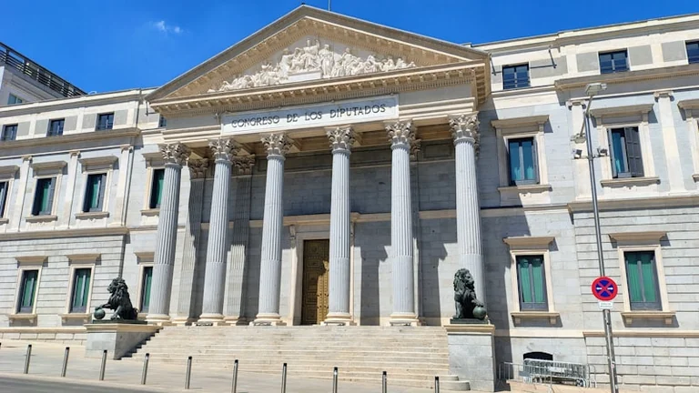 España: Presupuestos de 2027 antes del 31 de diciembre