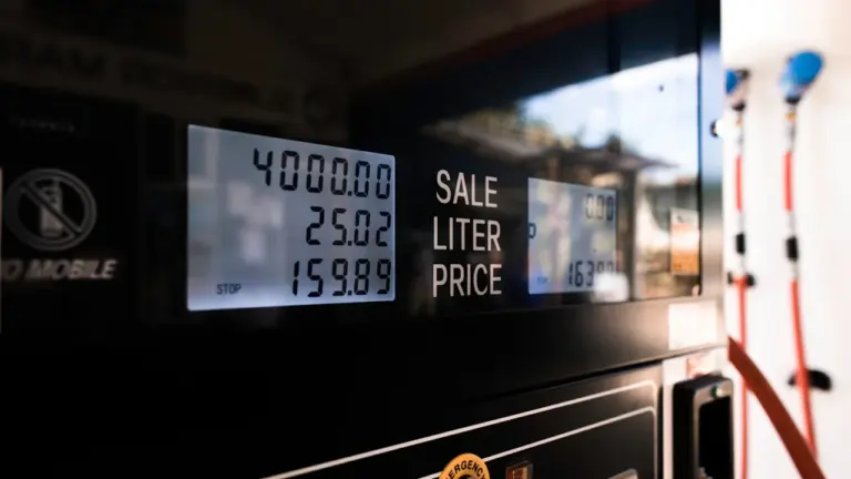 Gasolina y diésel: calcula el coste real antes del 15 de agosto