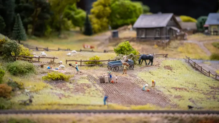 La vida de los mayetos de Rota revive en miniatura