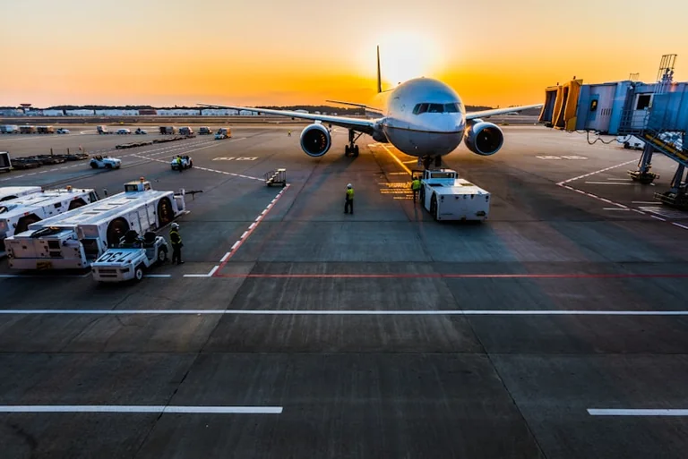 Viajar al Reino Unido desde España: Guía sobre la ETA y trámites