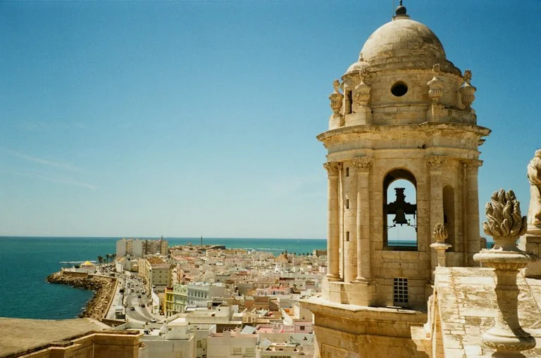 Cádiz y la Constitución de 1812: origen de la España liberal