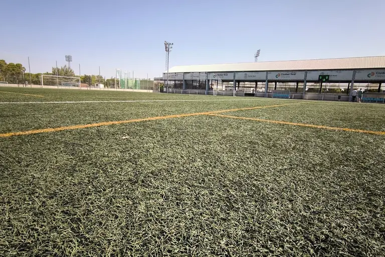Ciudad Real moderniza el campo 2 del Polideportivo Rey Juan Carlos