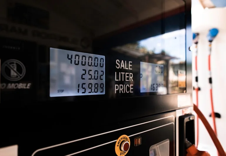 Gasolina y diésel: cómo ahorrar al repostar en septiembre