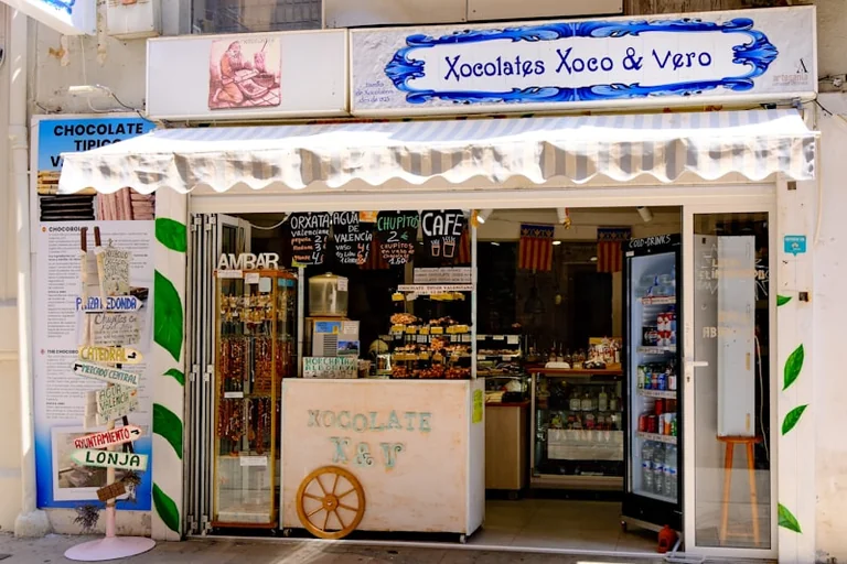 Lorca abre una vía de apoyo para vender artesanía