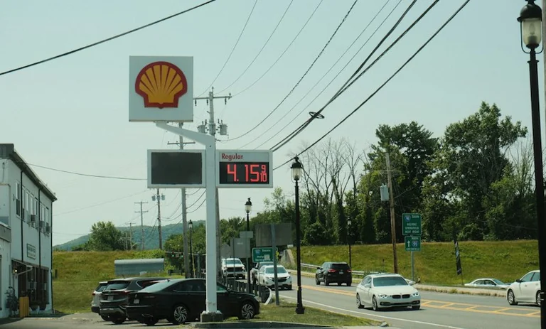 Gasolina en España: compara estaciones sin perder el ahorro